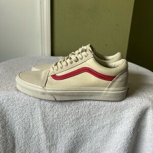 NWOT Vans Suede Detail Old Skool Sneakers - Cream with Red Stripe Sz 8